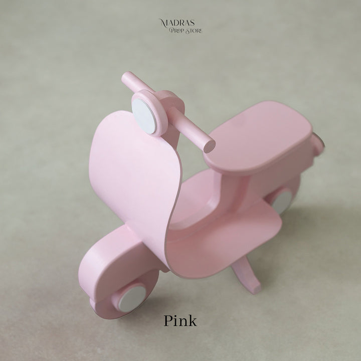 Scooter Prop : Baby Props