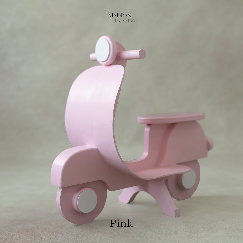 Scooter Prop : Baby Props