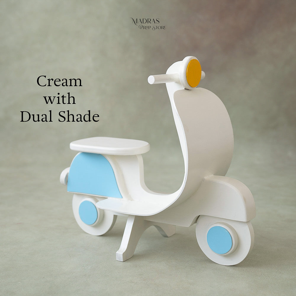 Scooter Prop : Baby Props