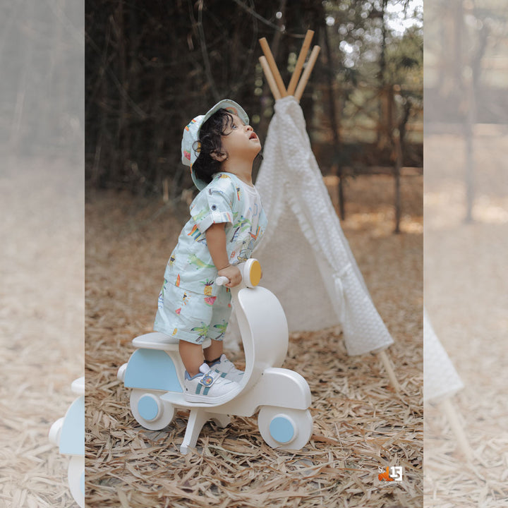 Scooter Prop : Baby Props