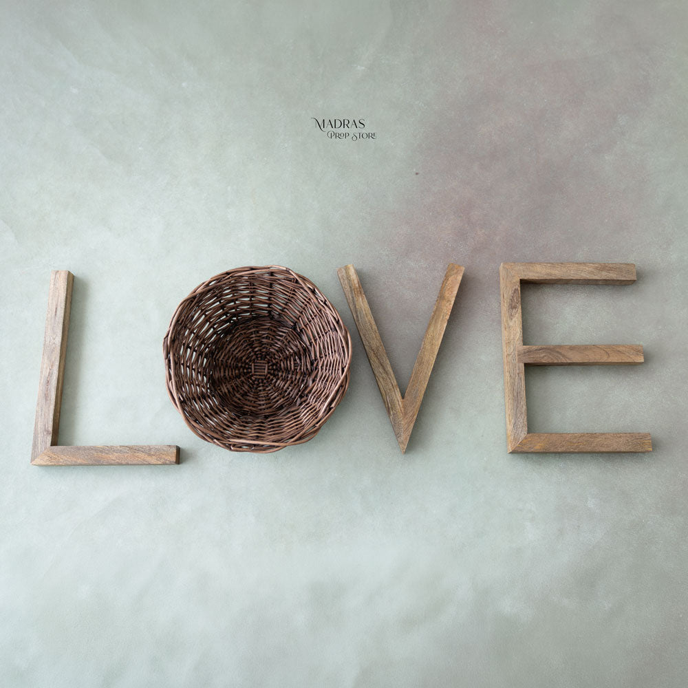 Set Of L V E Alphabets : Baby Props
