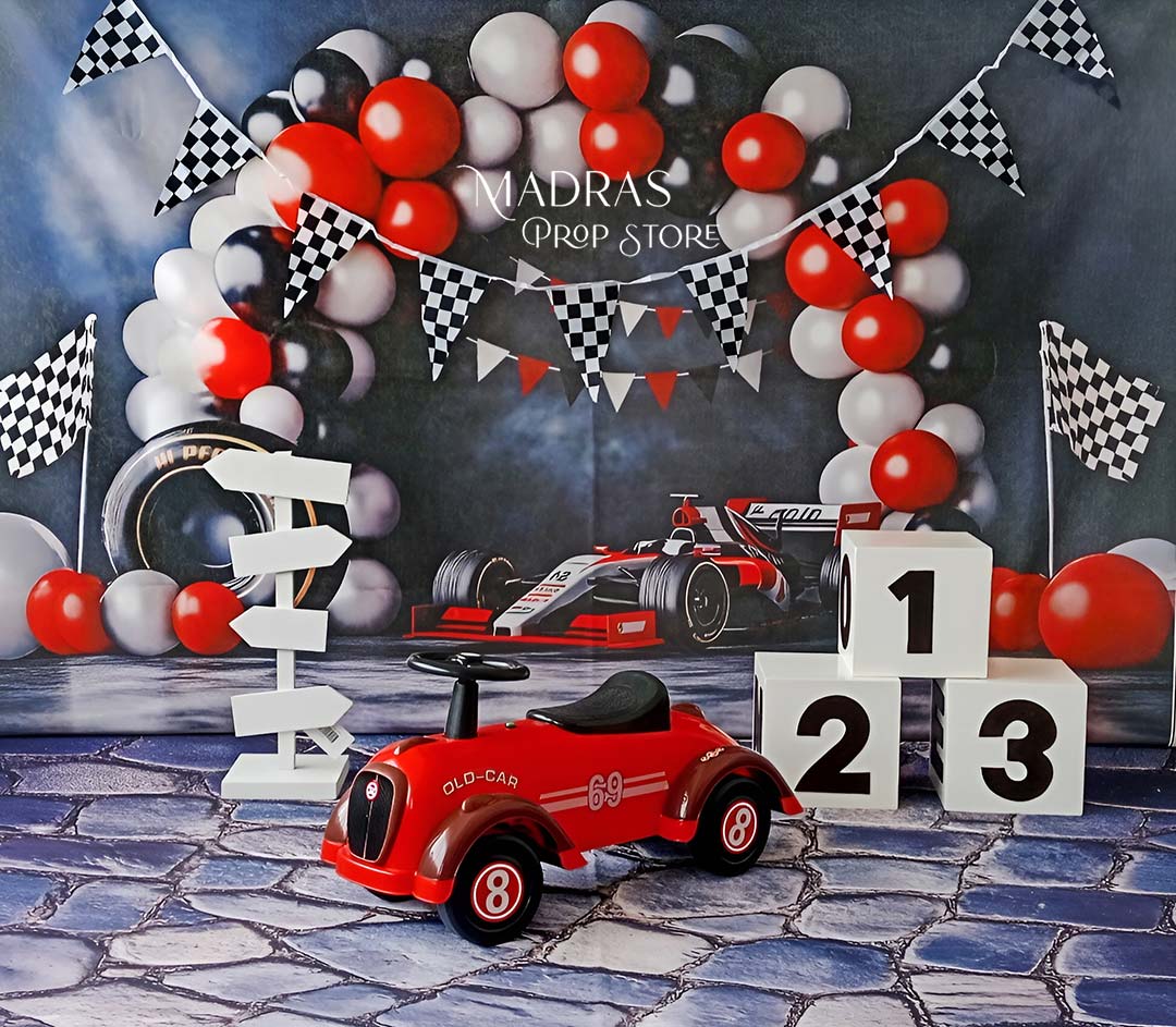 Setup - 0696 : Baby Props