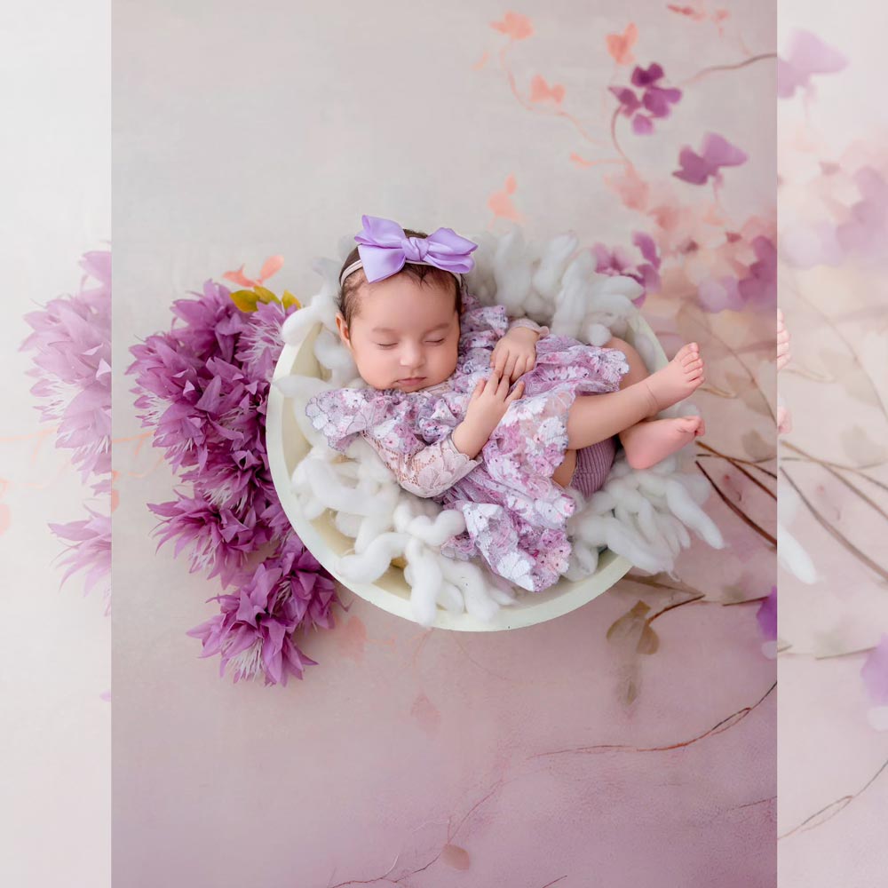 Slightly Deep Newborn Bowl : Baby Props