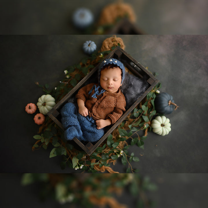 Stamped Vintage Crate : Baby Props
