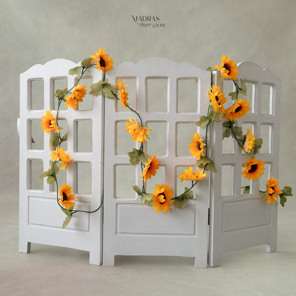 Sunflower Garland Exotic : Baby Props