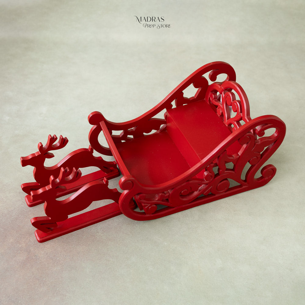The Red Sleigh Set : Baby Props