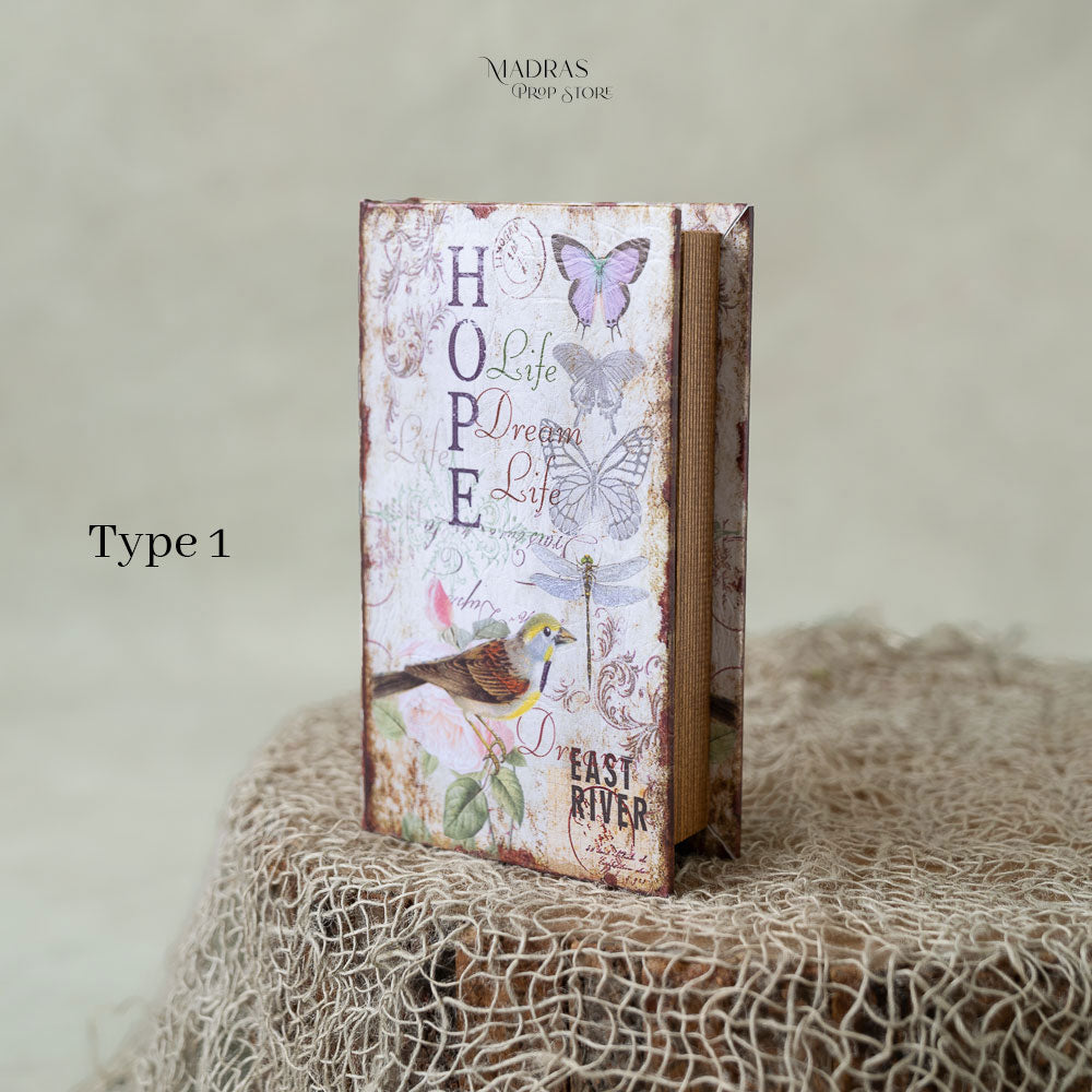 Vintage Book : Baby Props