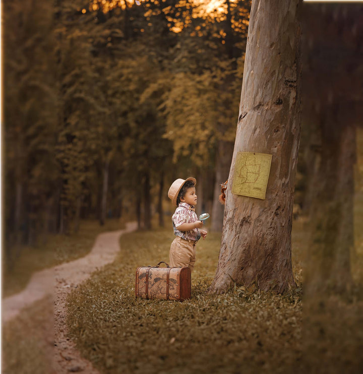Vintage Trunk : Baby Props
