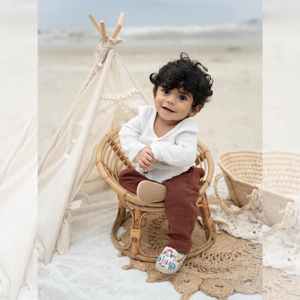 Window Tent : Baby Props