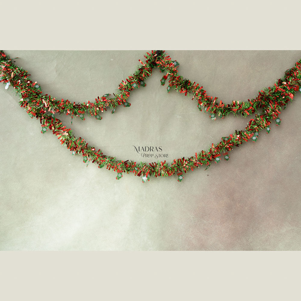 XMasDecorSetOf2 : Baby props