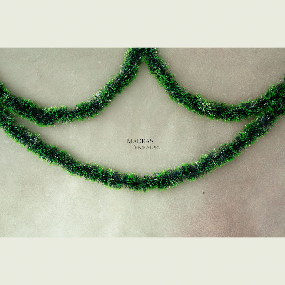 XMasDecorSetOf2 : Baby props