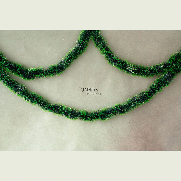 XMasDecorSetOf2 : Baby props