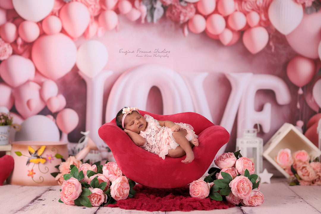 Lip Sofa – Madras Prop Store - Main Image