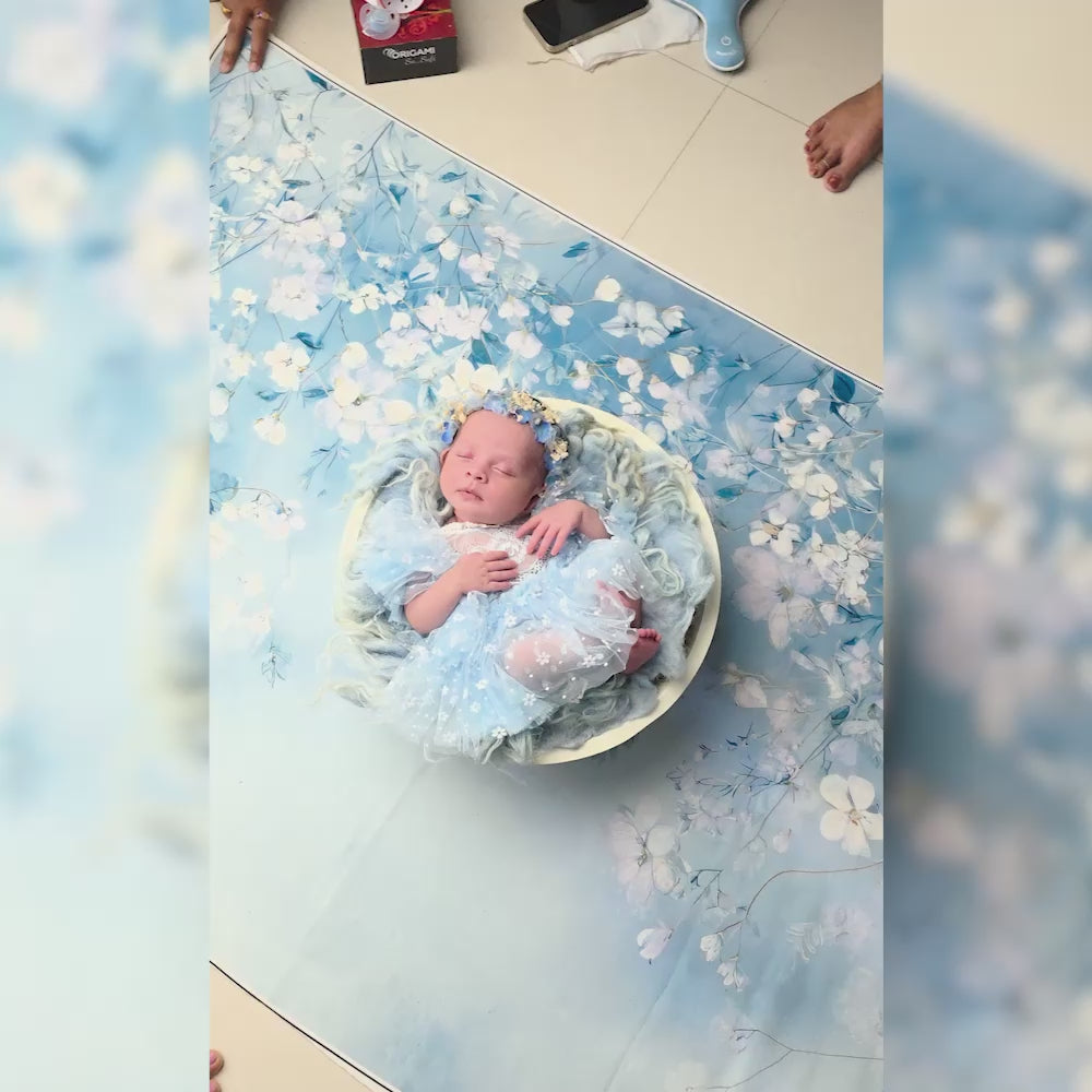 Slightly Deep Newborn Bowl : Baby Props