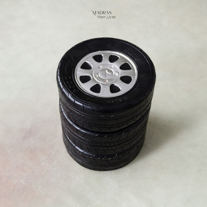 Tyre Prop | Height 35cm