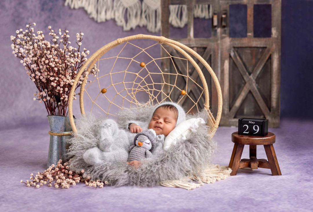 Macrame Dreamcatcher : Baby Props