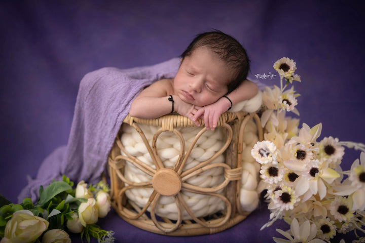 Blossom Basket : Baby Props