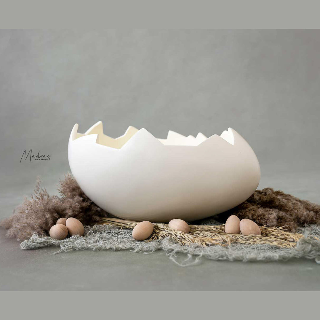 Broken Egg : Baby Props