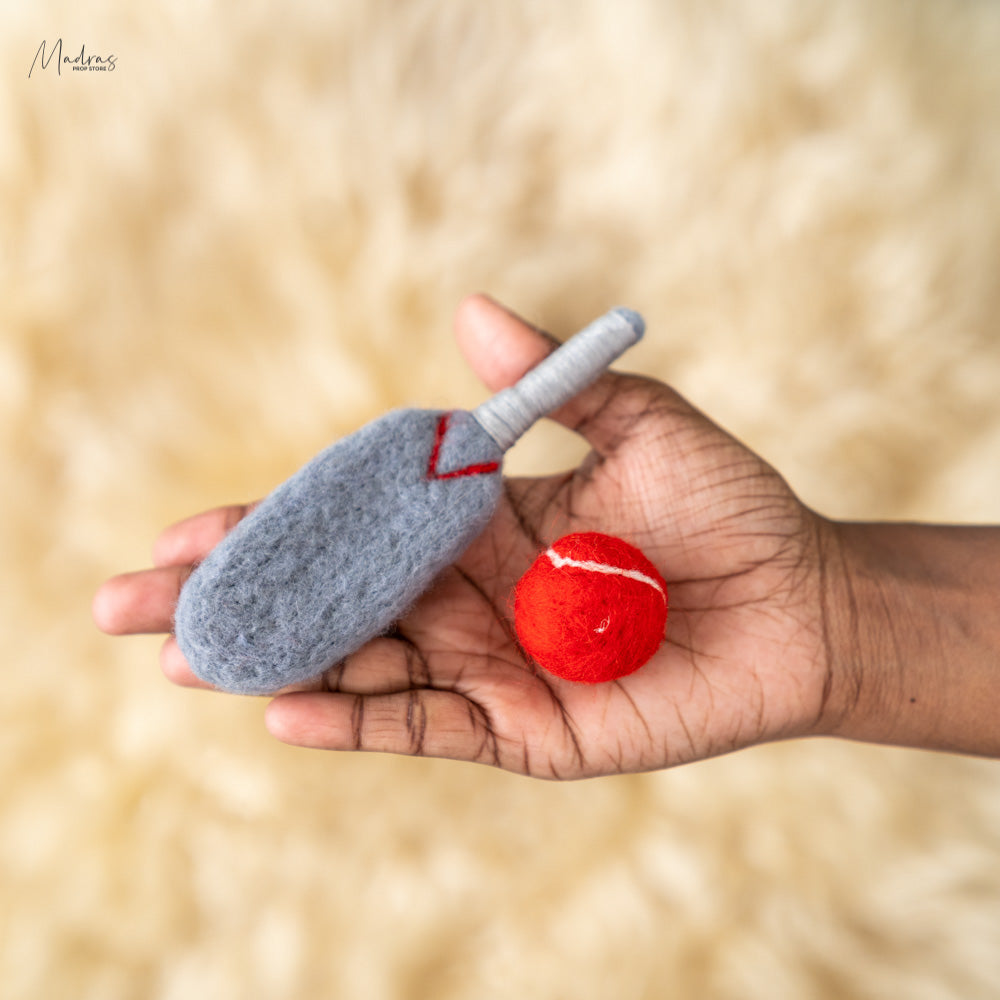 Felted Bat & Ball : Baby Props