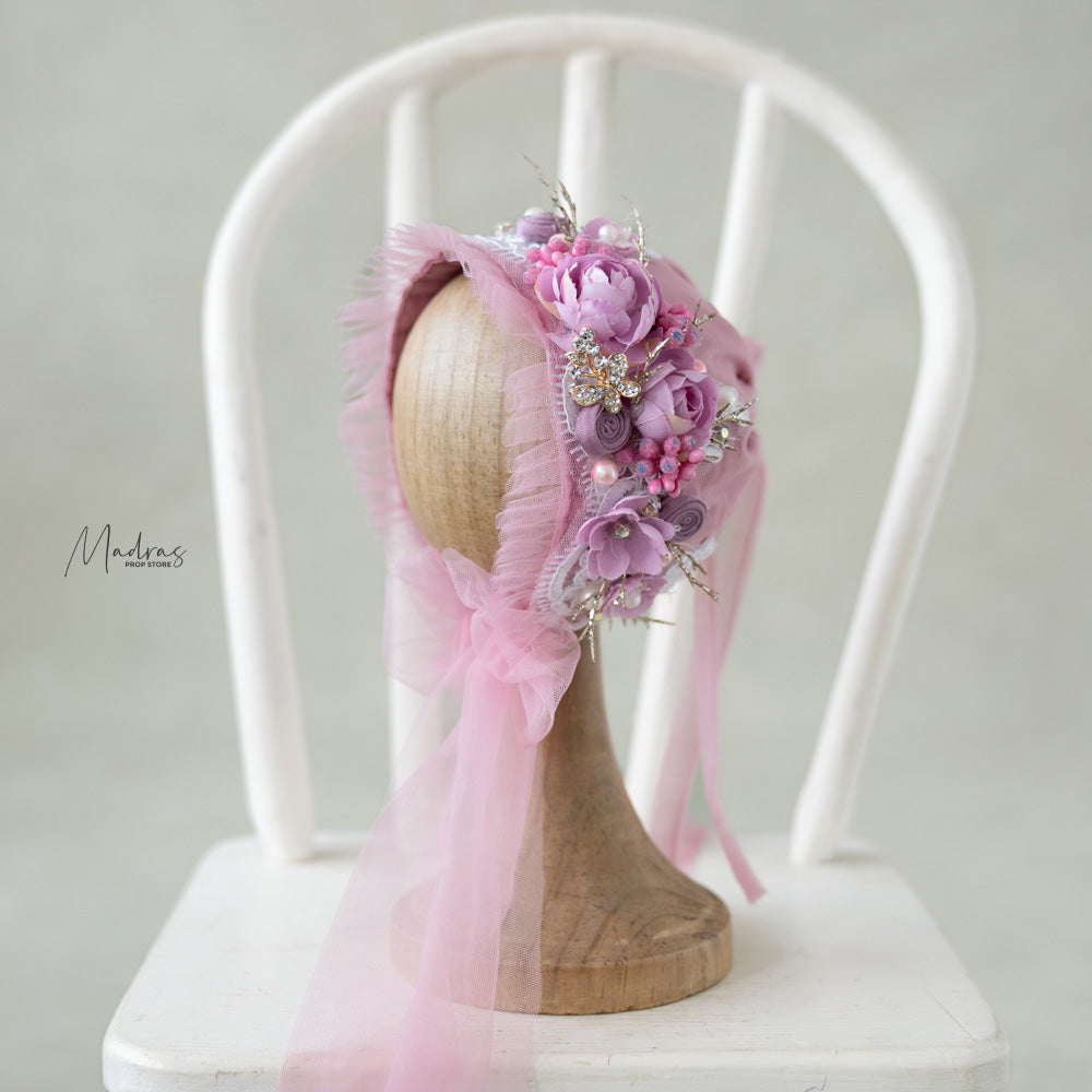 Floral Bonnets Medium size : Baby Props