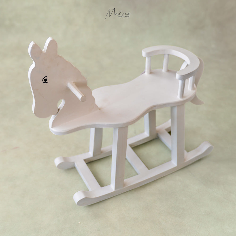 Tiny Horse Bench : Baby Props