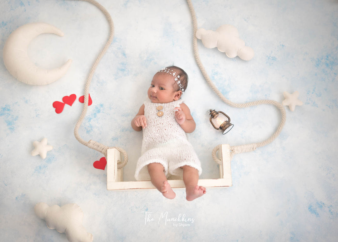 Newborn - Wooden Swing Prop : Baby Props