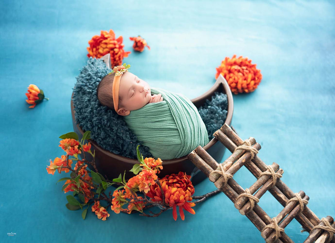 Newborn Moon Bowl : Baby Props