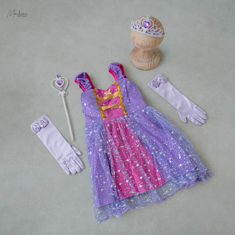 Aurora Gown : Baby Props