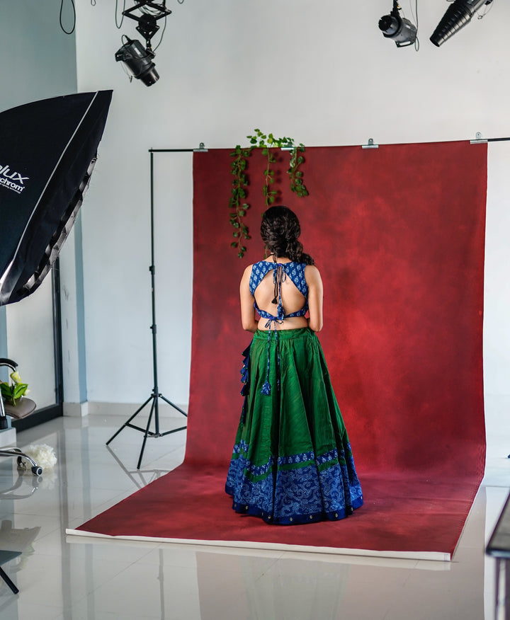 Fiery Red Canvas - Painted Fashion Backdrops