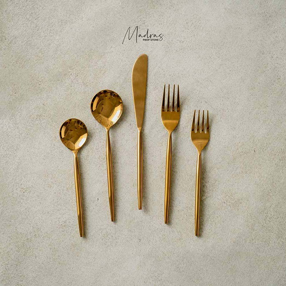 Vintage Cutlery - Gold - Set of 5 : Food Props