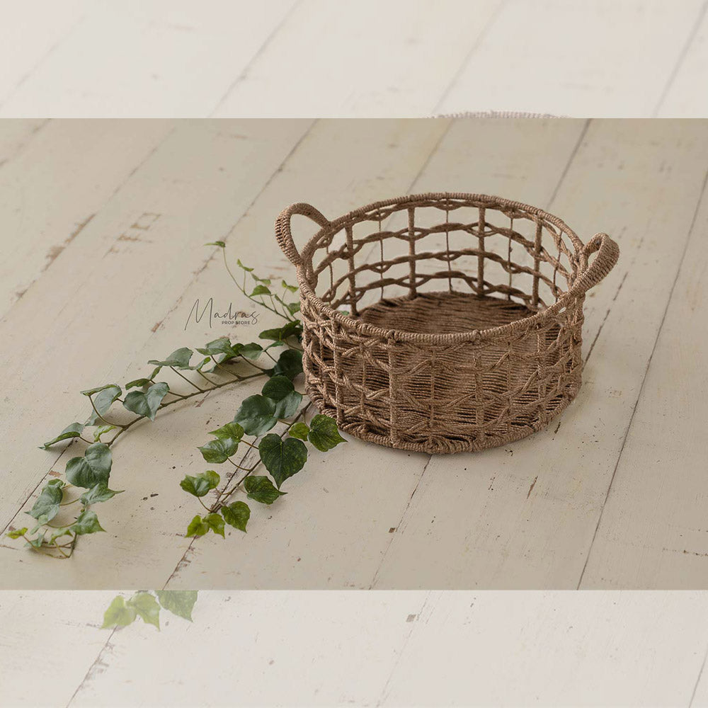 Weavers Basket : Baby Props