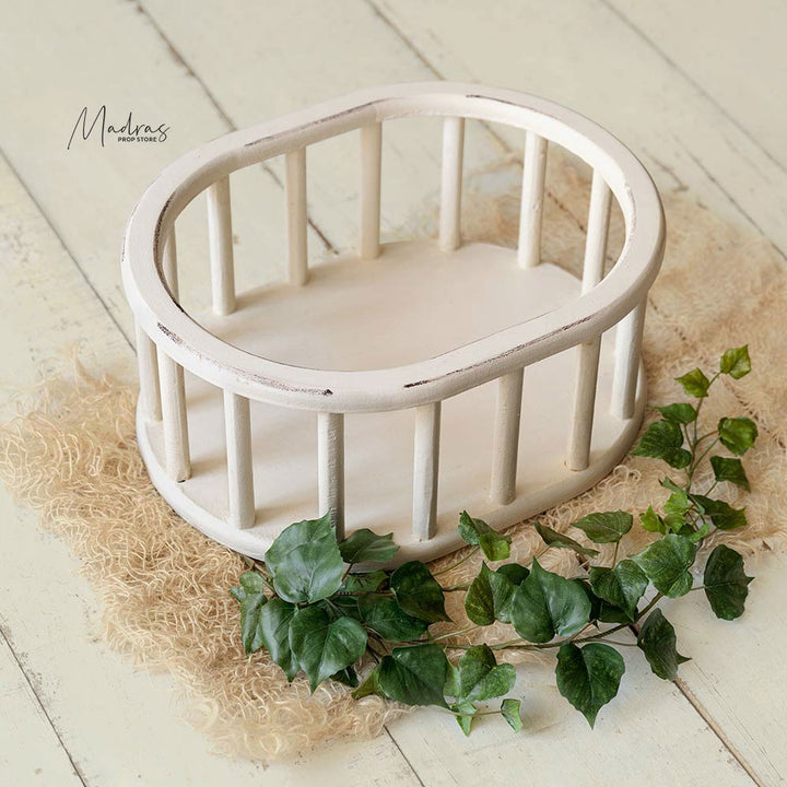 Oval Crib : Baby Props