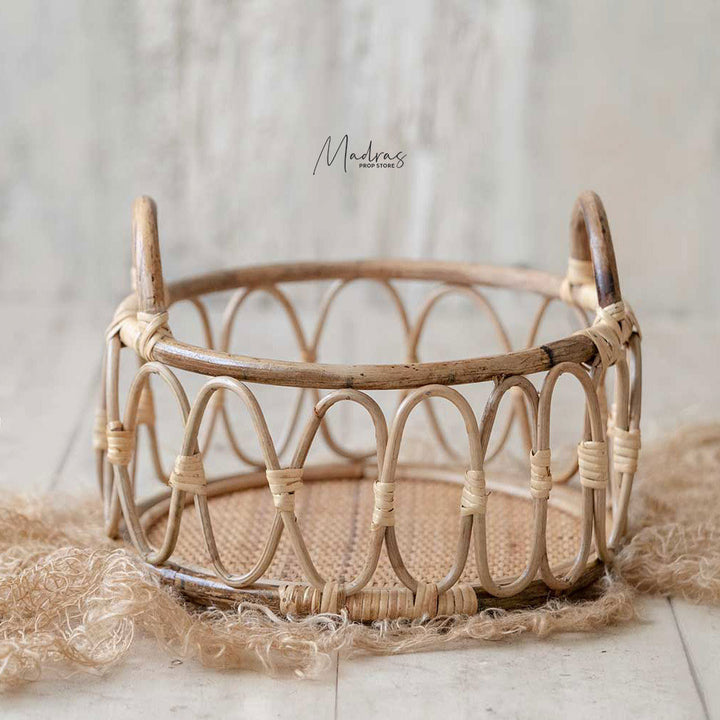 Wicker Farmers Basket : Baby Props