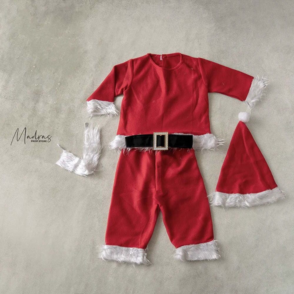 4 yr old X - mas  Santa Outfit - Type 1