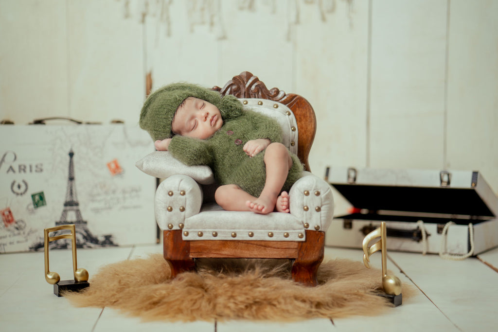 King Sofa - Baby Props