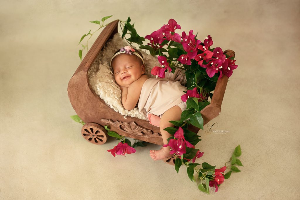 Wooden Pram : Baby Props