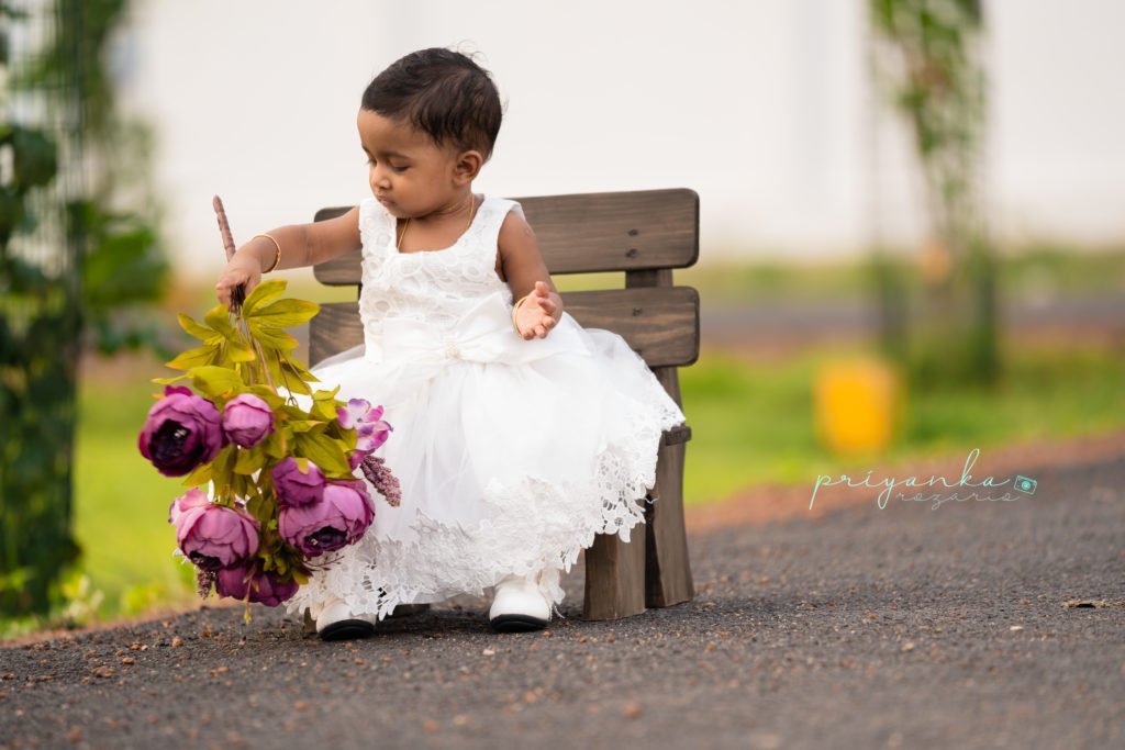 Garden Bench : Baby Props