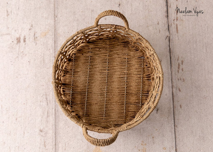 Weavers Basket : Baby Props